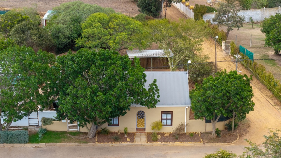 2 Bedroom Property for Sale in Napier Western Cape